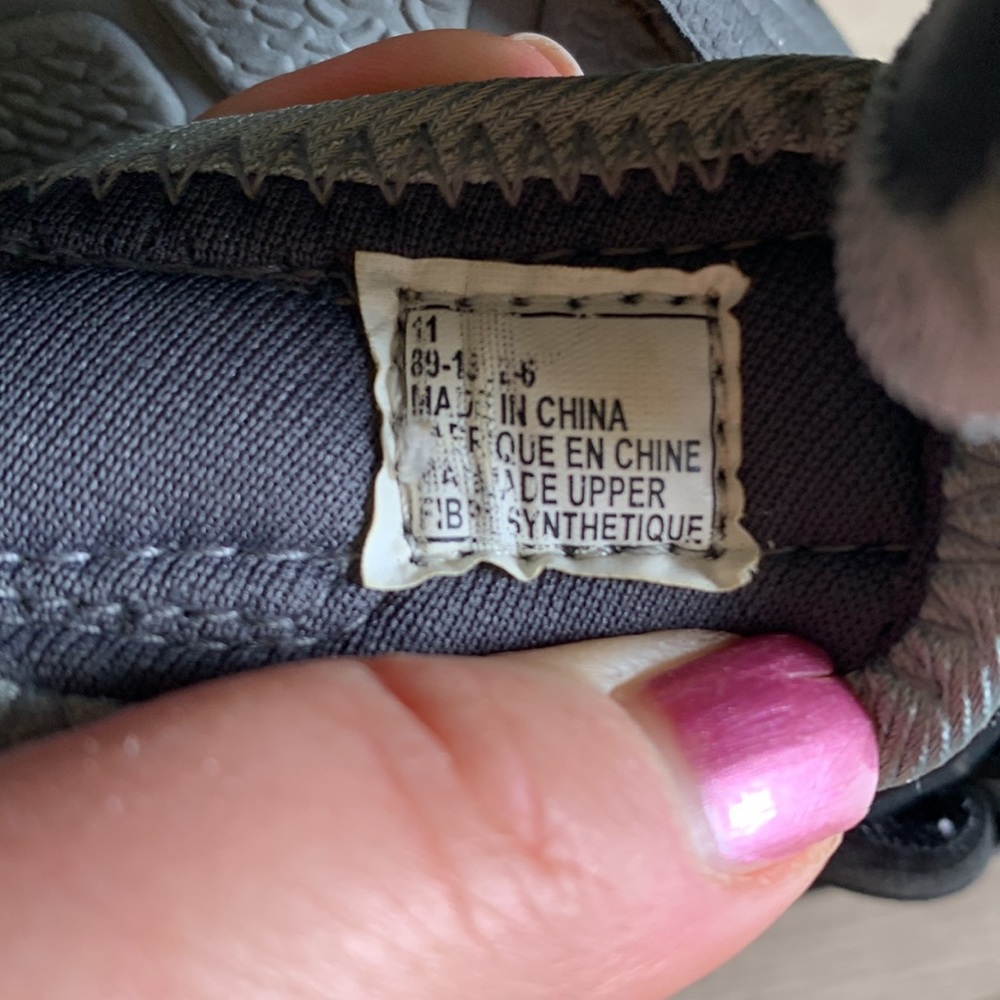 Altra- 11 sandals black and gray - Picture 7 of 7